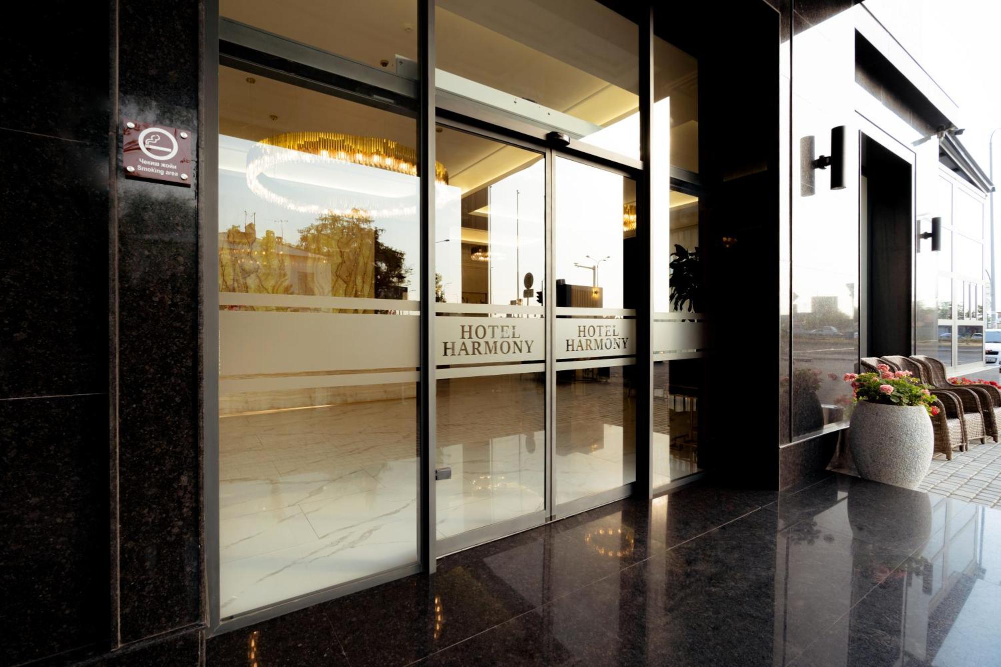 Harmony Hotel Ташкент Экстерьер фото